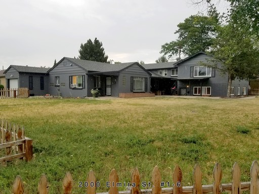 * Great location off Montview and Elmira, close to shopping, parks and restaurants – photo 1