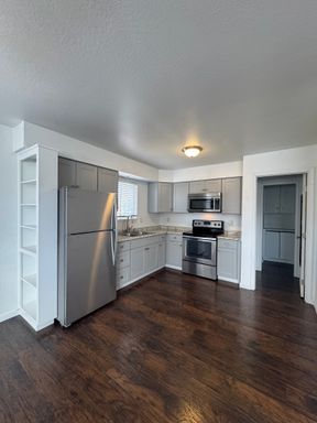Spacious Studio Near Downtown Lodi