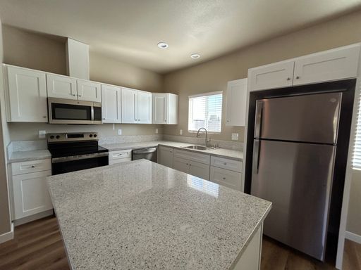 Newly Constructed 2 Bed/2 Bath Upstairs w/ 2 Car Garage – photo 1