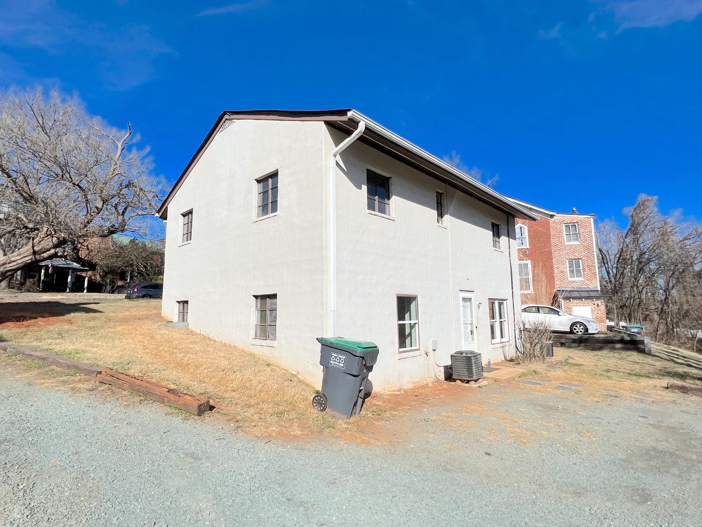 Charlottesville Apartment: Ridge Street