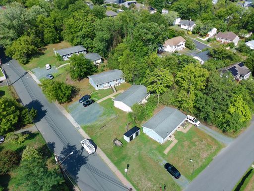 Affordable 2-Bedroom Duplex Near Downtown Charlottesville, IX Art Park & Wegmans