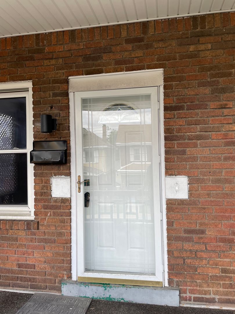 Pittsburgh House: 3339 Latonia Ave