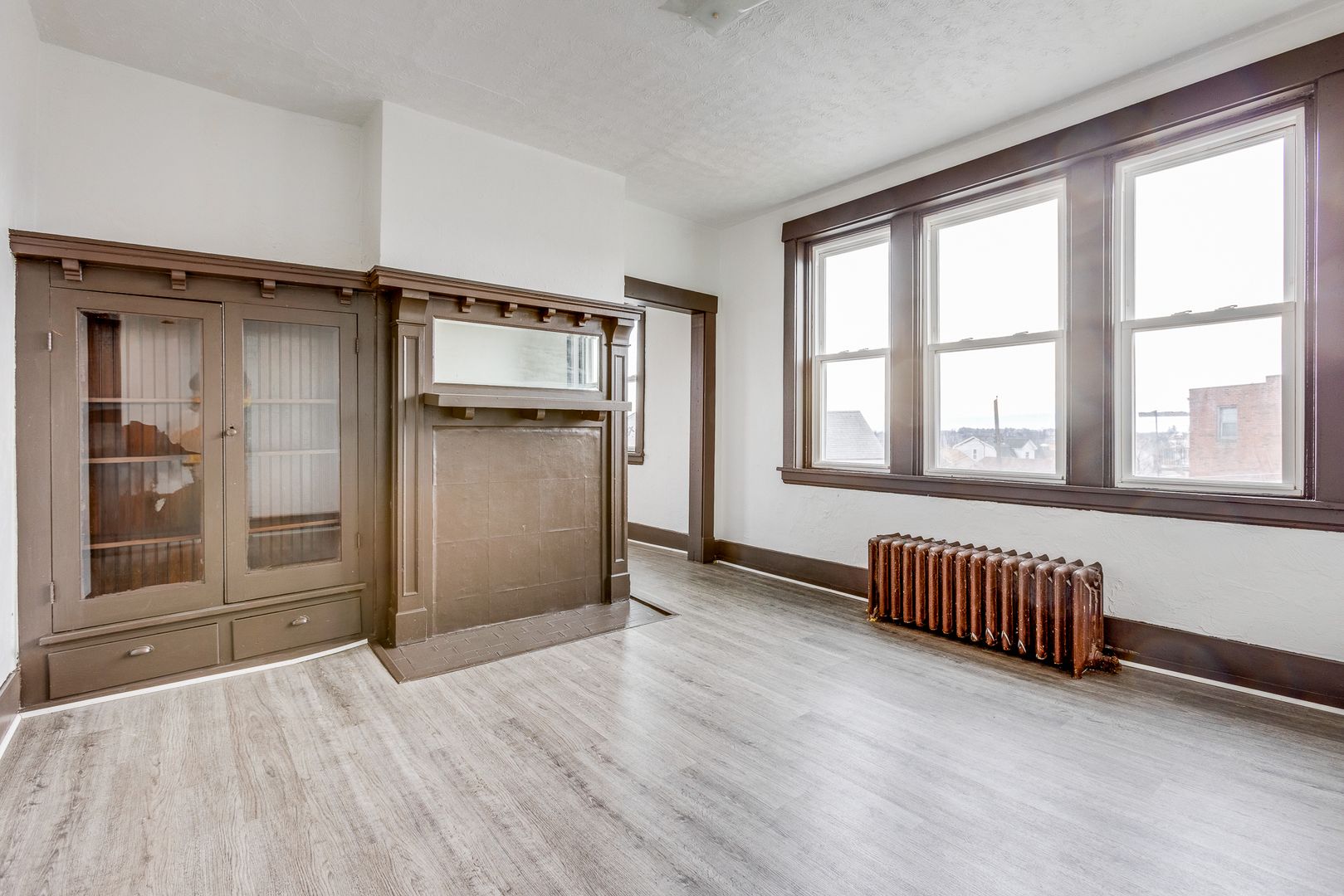 Pittsburgh Apartment: 466 Hays Ave