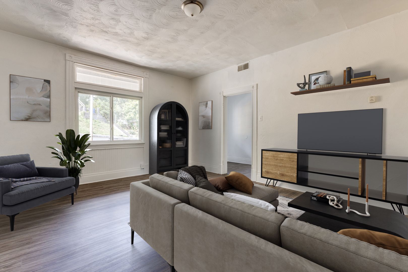 Pittsburgh Apartment: 2647 s 18th St.