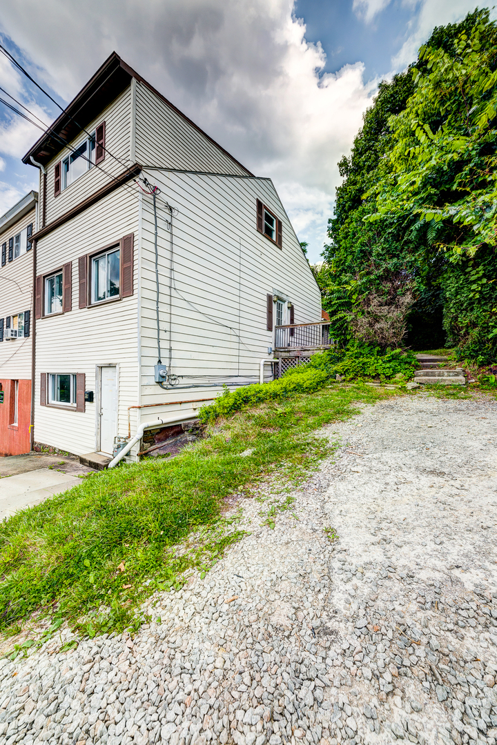 Pittsburgh House: 59 Barry St