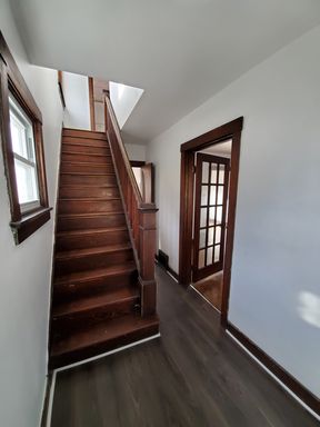 Available NOW! 3 Bedroom home with fenced in yard! – photo 1