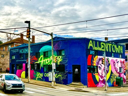 BEAUTIFULLY RENOVATED Rare Commercial Storefront Coming AVAILABLE! (5 Mins from Downtown) – photo 1