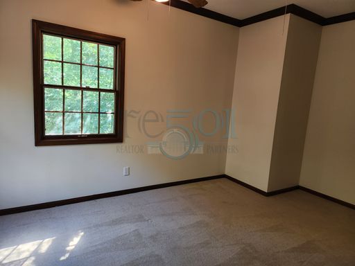 6 Country Oaks Drive, Little Rock, AR 72223-9500