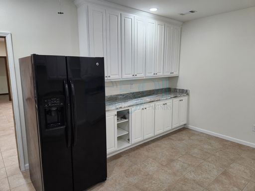 6 Country Oaks Drive, Little Rock, AR 72223-9500