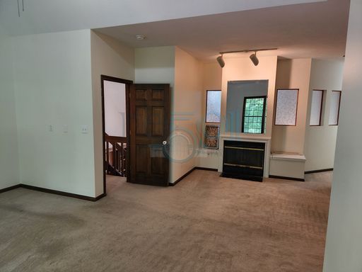 6 Country Oaks Drive, Little Rock, AR 72223-9500
