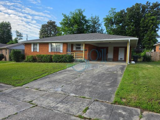 Newly Renovated 3 Bedroom 2 Bathroom – photo 1