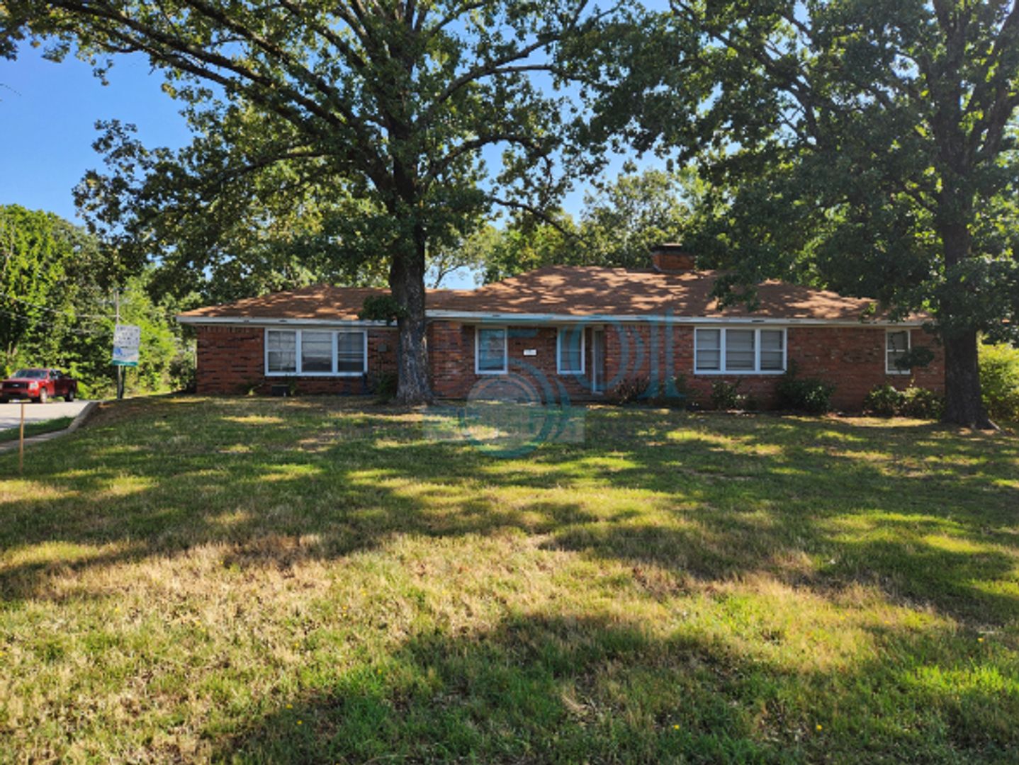 Little Rock House: 7520 W. Markham