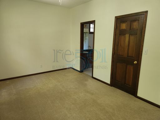 6 Country Oaks Drive, Little Rock, AR 72223-9500
