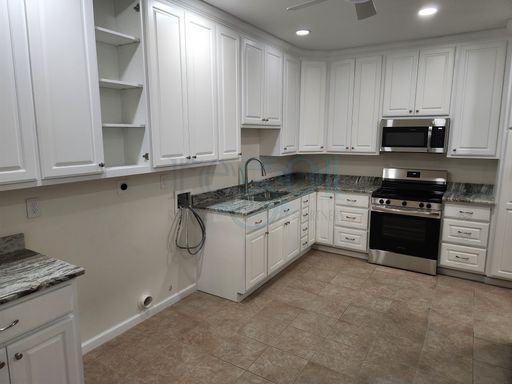 6 Country Oaks Drive, Little Rock, AR 72223-9500