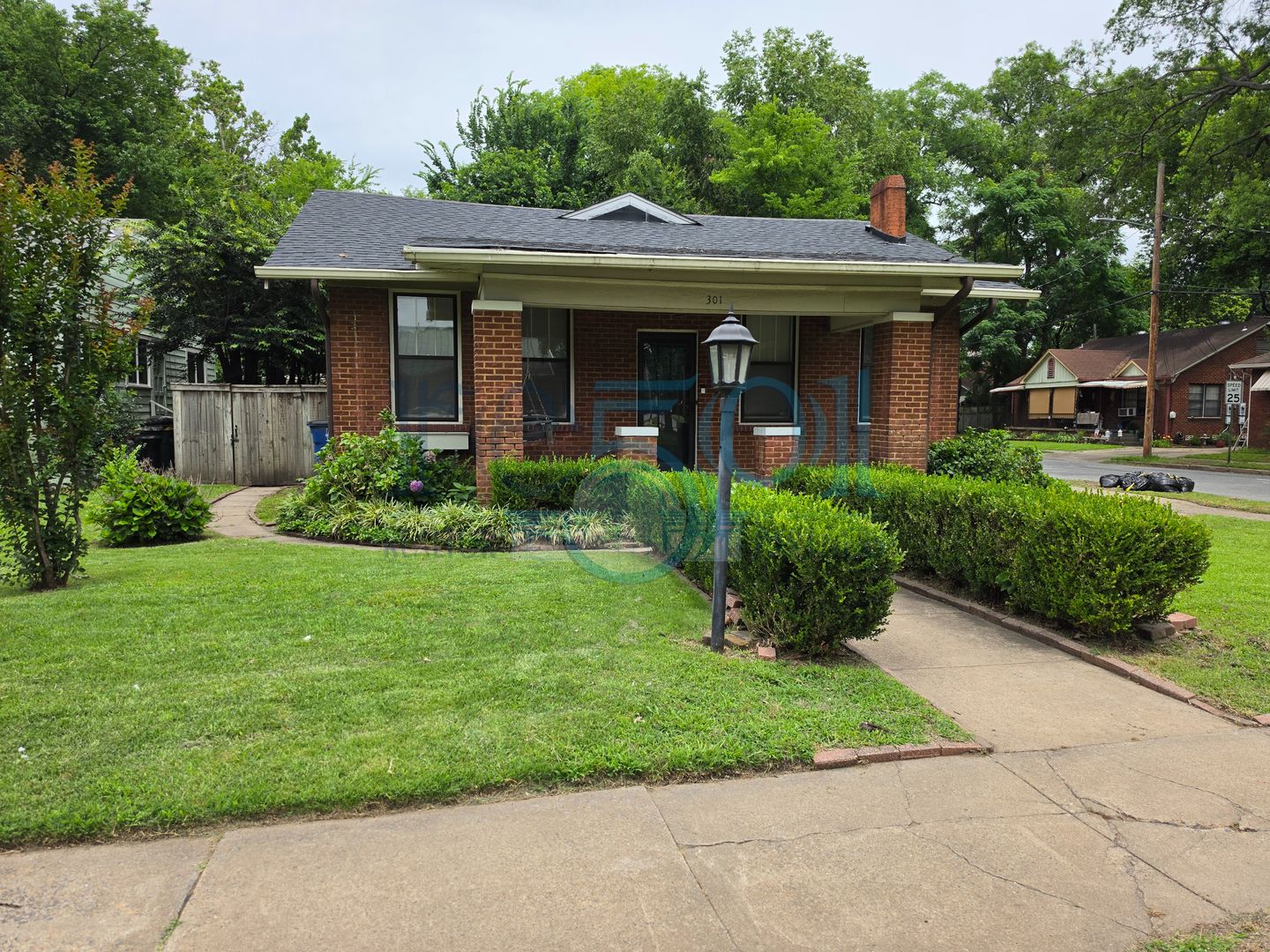 Little Rock House: 301 W. 5th Street