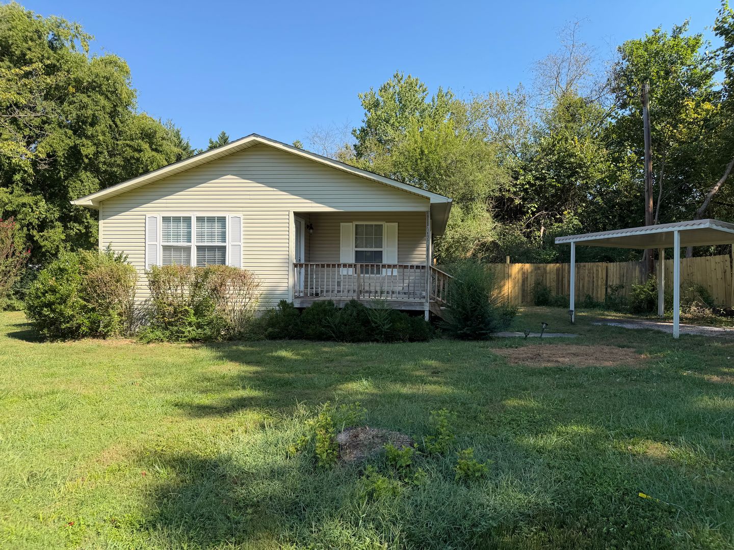 Knoxville House: 7063 Seaver Drive