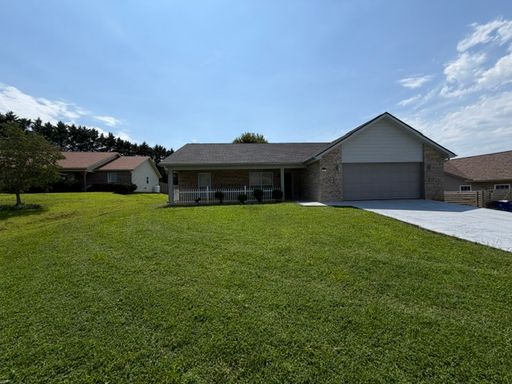 Maryville 37803 - 3 bedroom 2 bath – photo 1