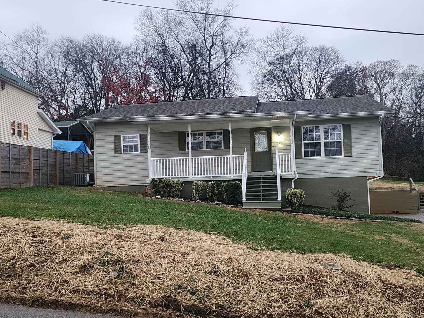 Friendsville House: 205 N. Morgan St