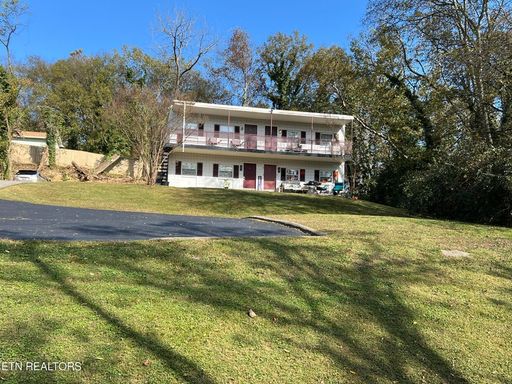 Knoxville 37919 - 1 bedroom, 1 bath Apartment on main floor with no steps - Mac Tobler – photo 1