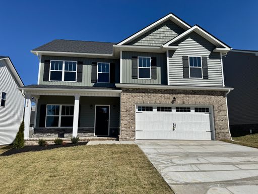 Maryville 37803 - 4 bedroom, 2.5 bath home with a 2-car garage – photo 1
