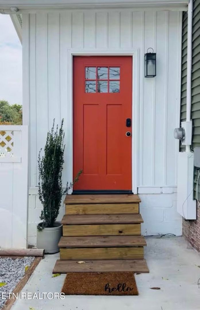 Knoxville House: 3500 Sevier Ave  Unit 3