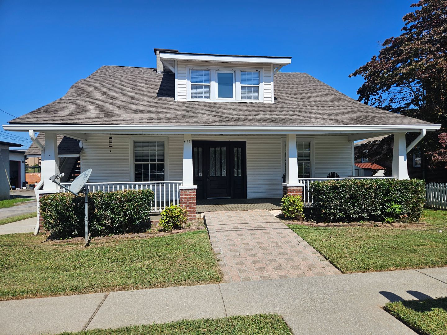 Maryville House: 711 Neff Street