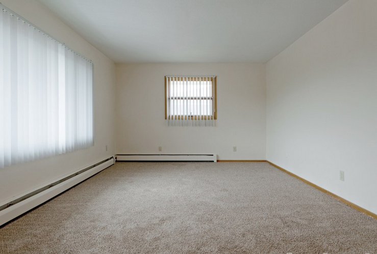 St Paul Apartment: 2244 Minnehaha Ave East