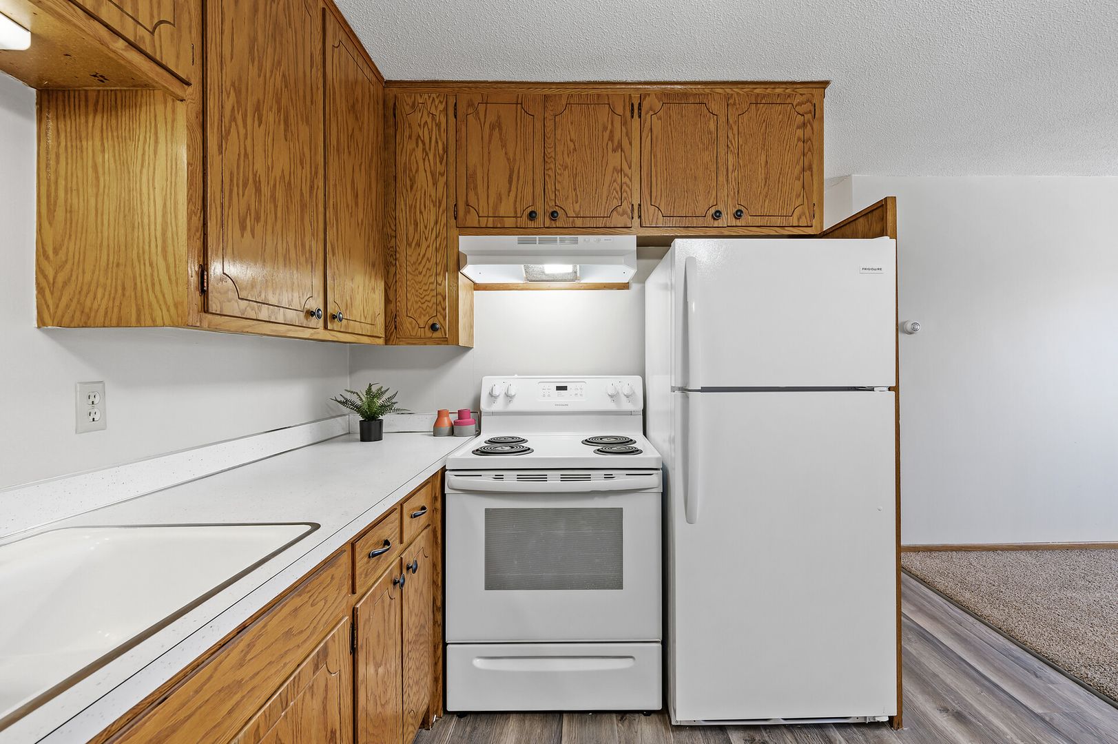 St Paul Apartment: 2244 Minnehaha Ave East