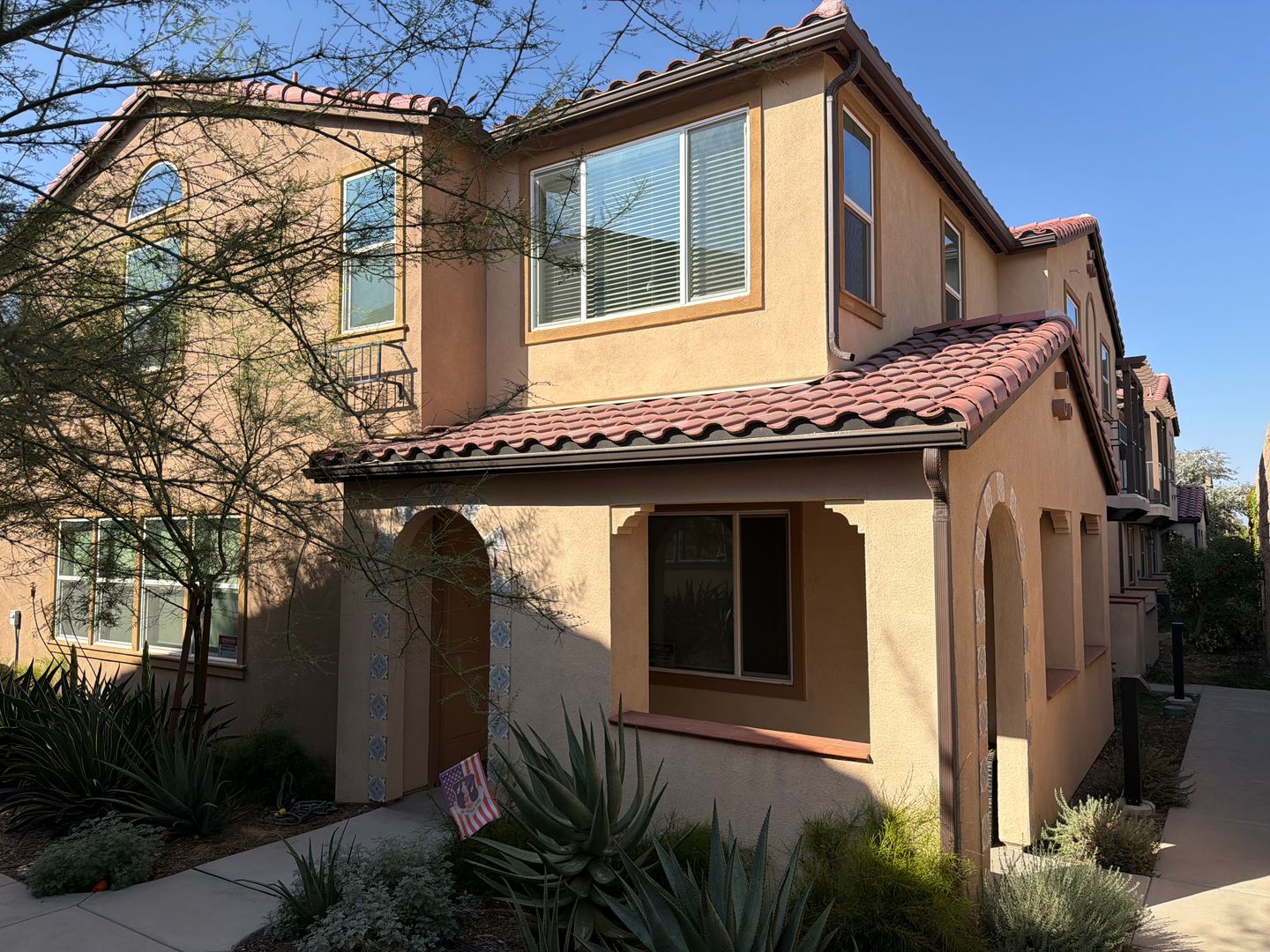 Fontana House: 15232 Horizon St.  #7