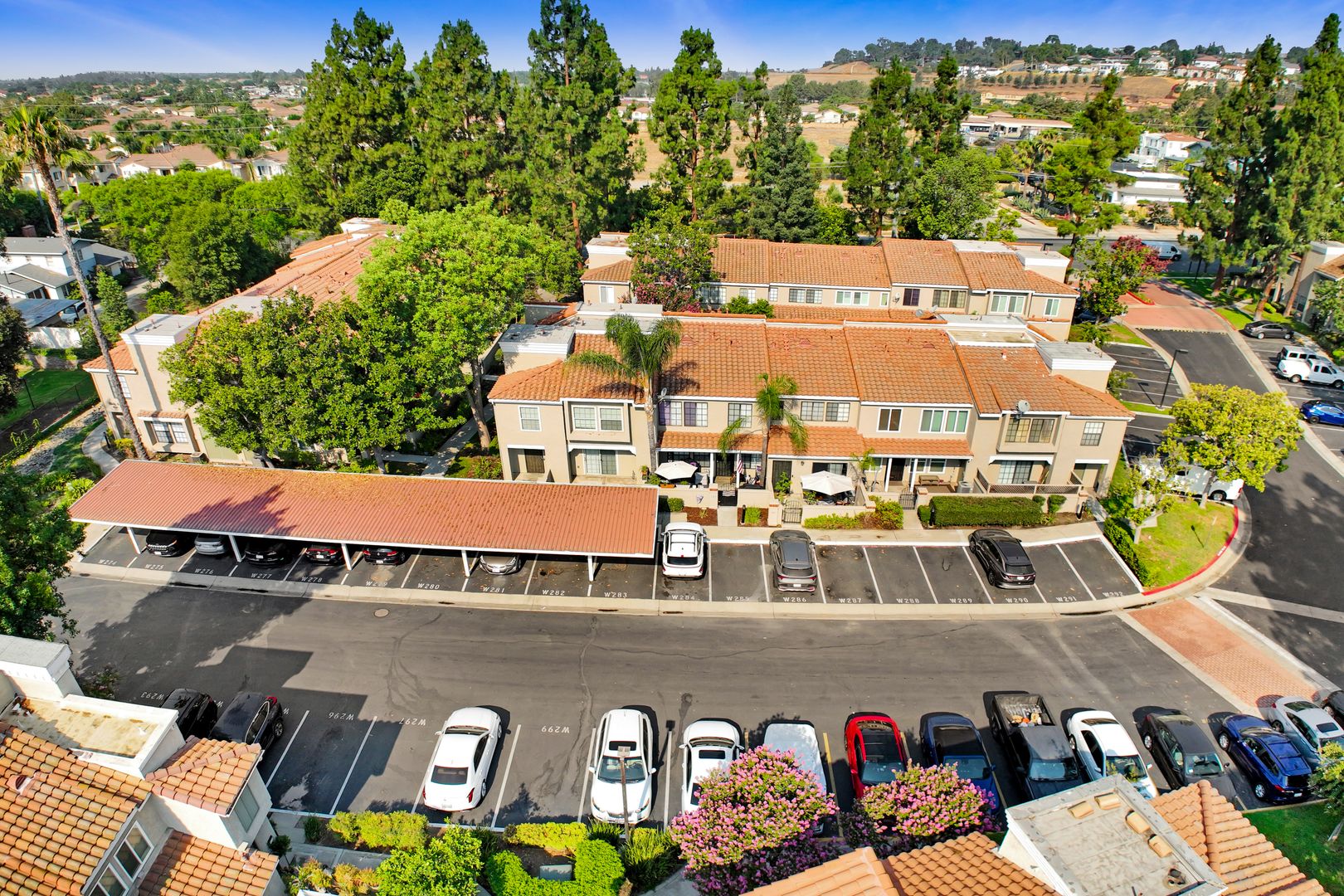 Rancho Cucamonga Condo: 8167 Vineyard Ave. #100