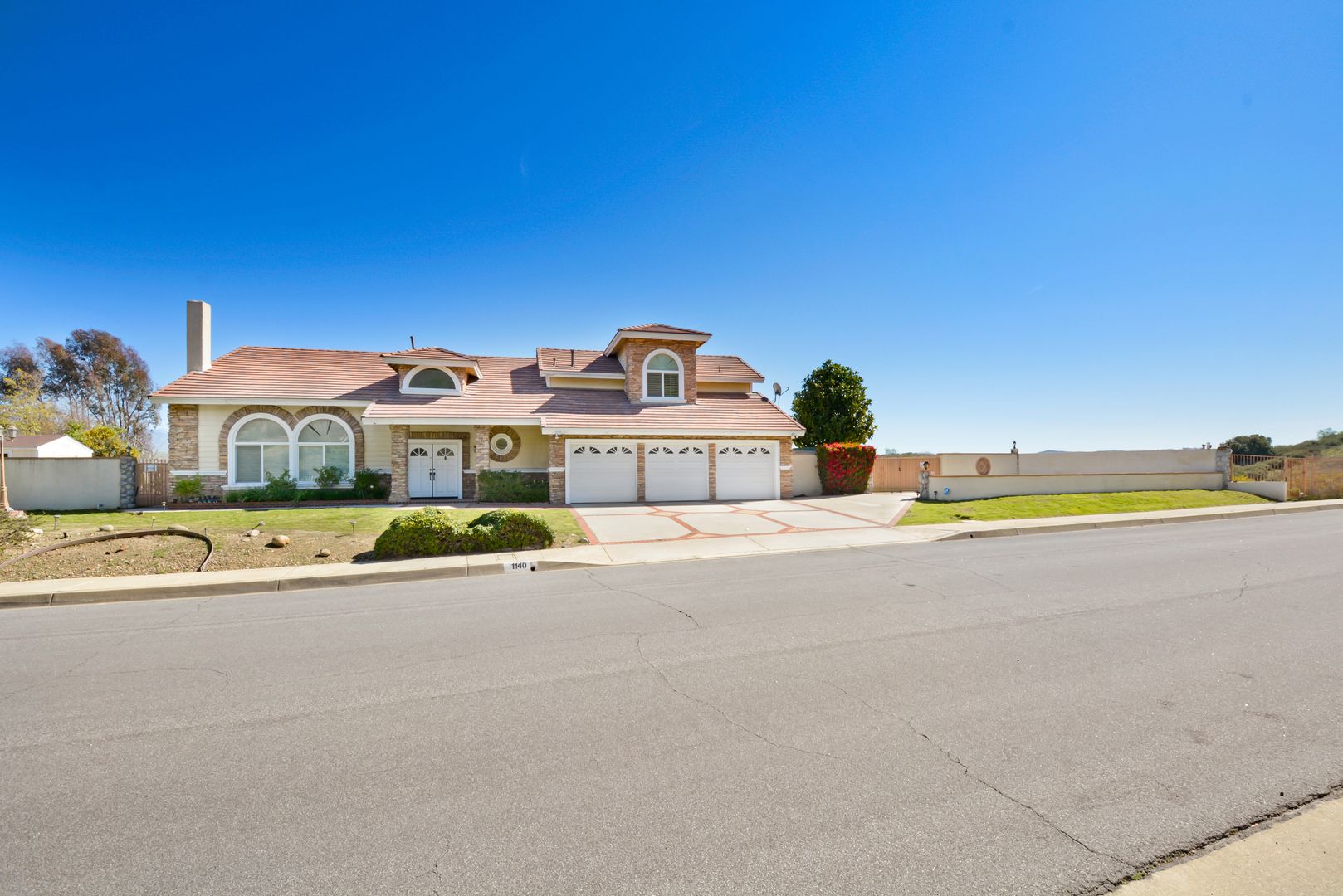 Walnut House: 1140 Regal Canyon Dr.