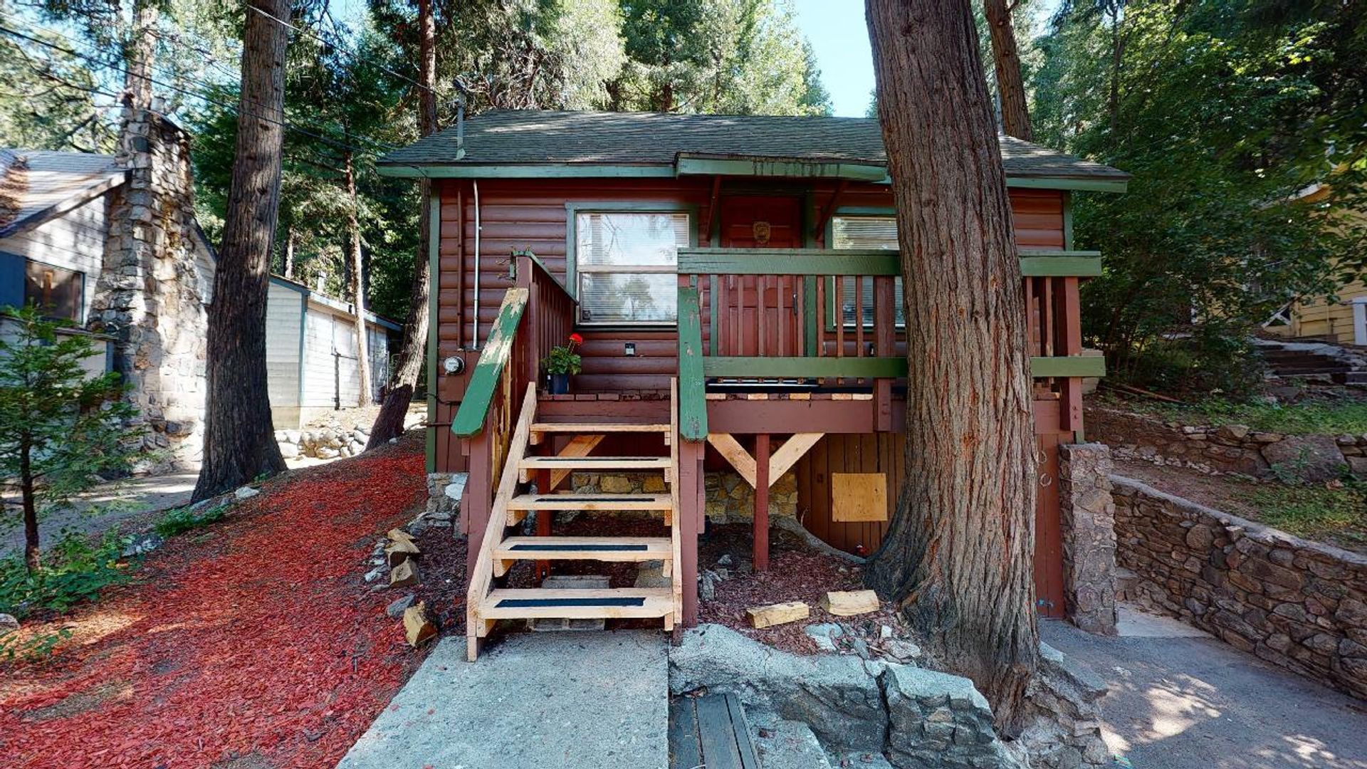 Crestline House: 23349 Seeley Way