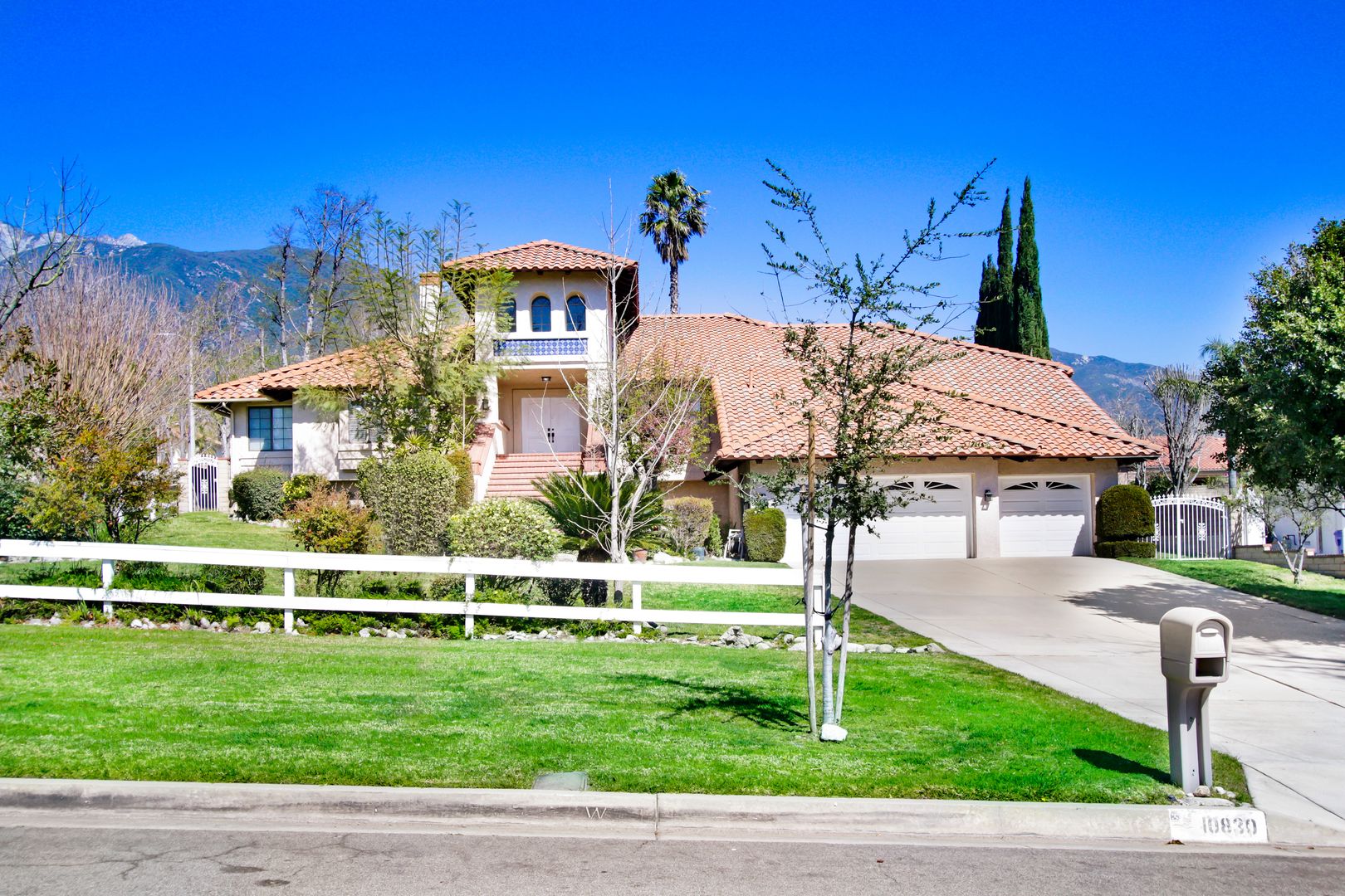 Rancho Cucamonga House: 10830 Boulder Canyon Rd