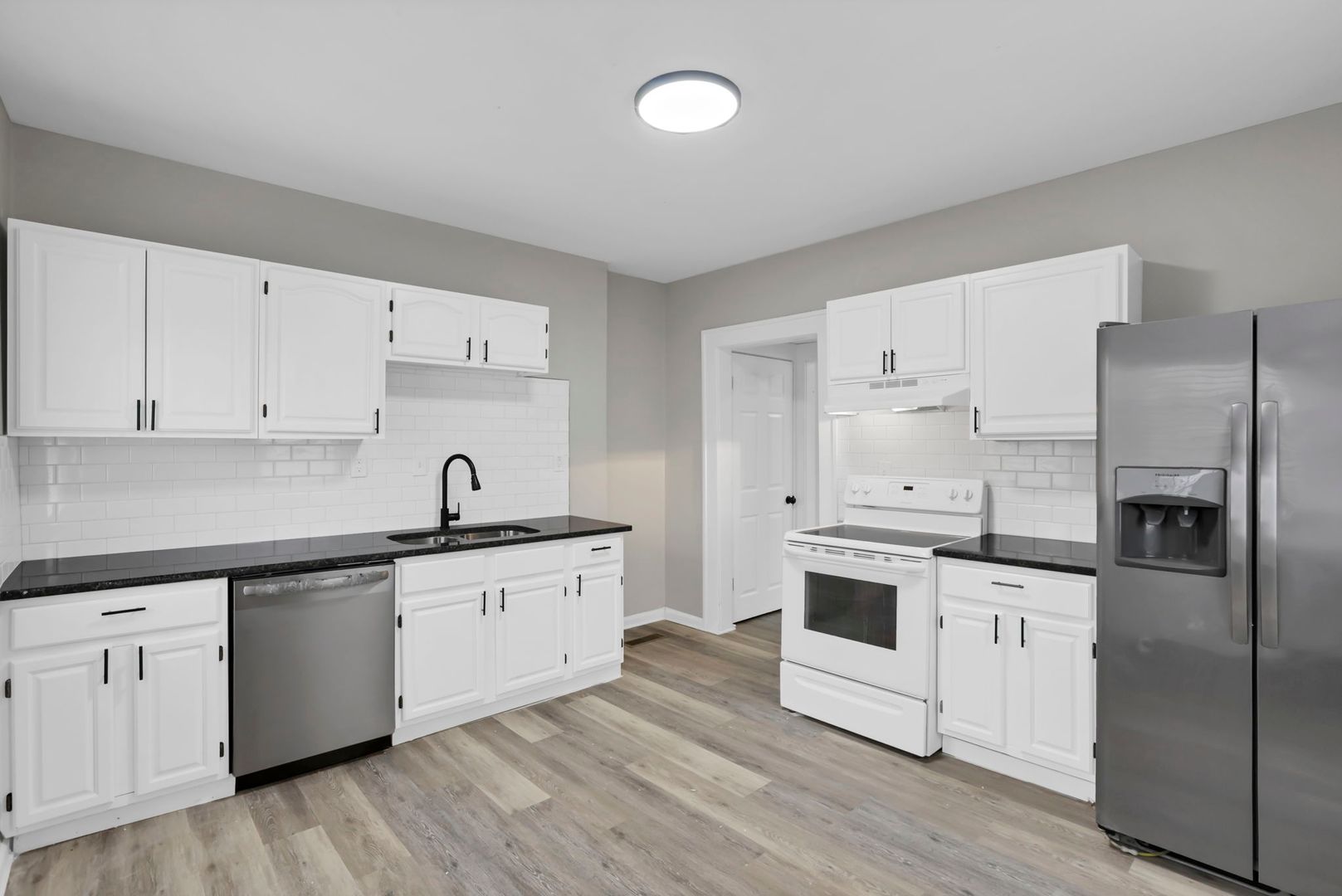 Columbus Apartment: 293-295 Woodrow Ave