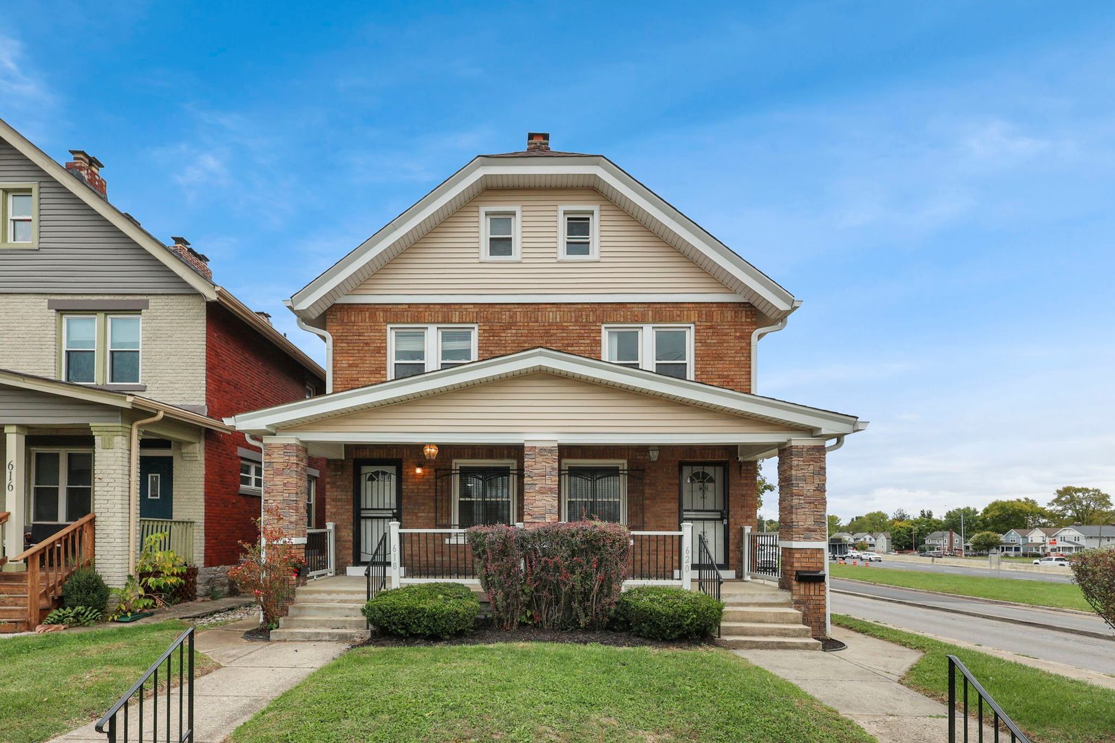 Columbus Apartment: 618-620 Lilley Ave