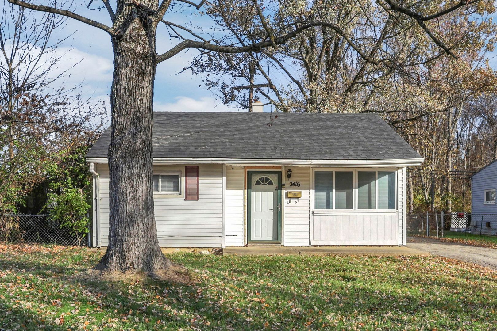 Columbus House: 2416 Dawnlight Ave