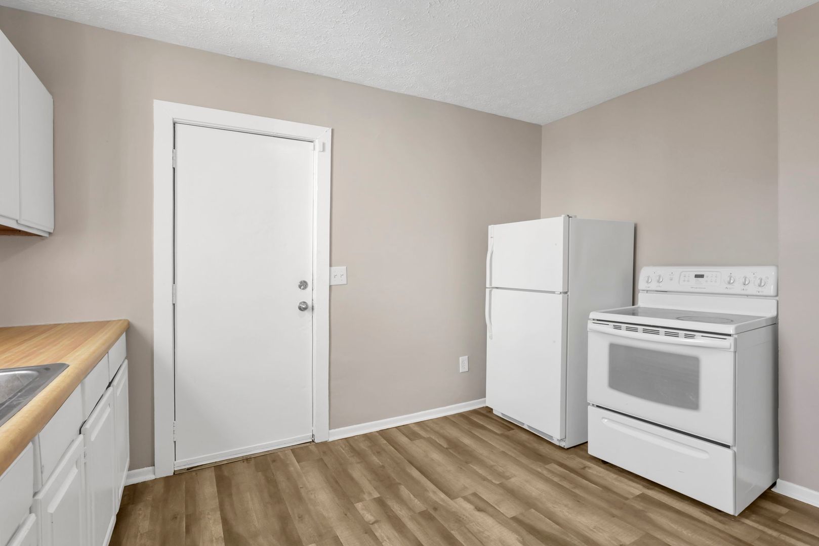 Columbus Apartment: 791-793 E Starr Ave