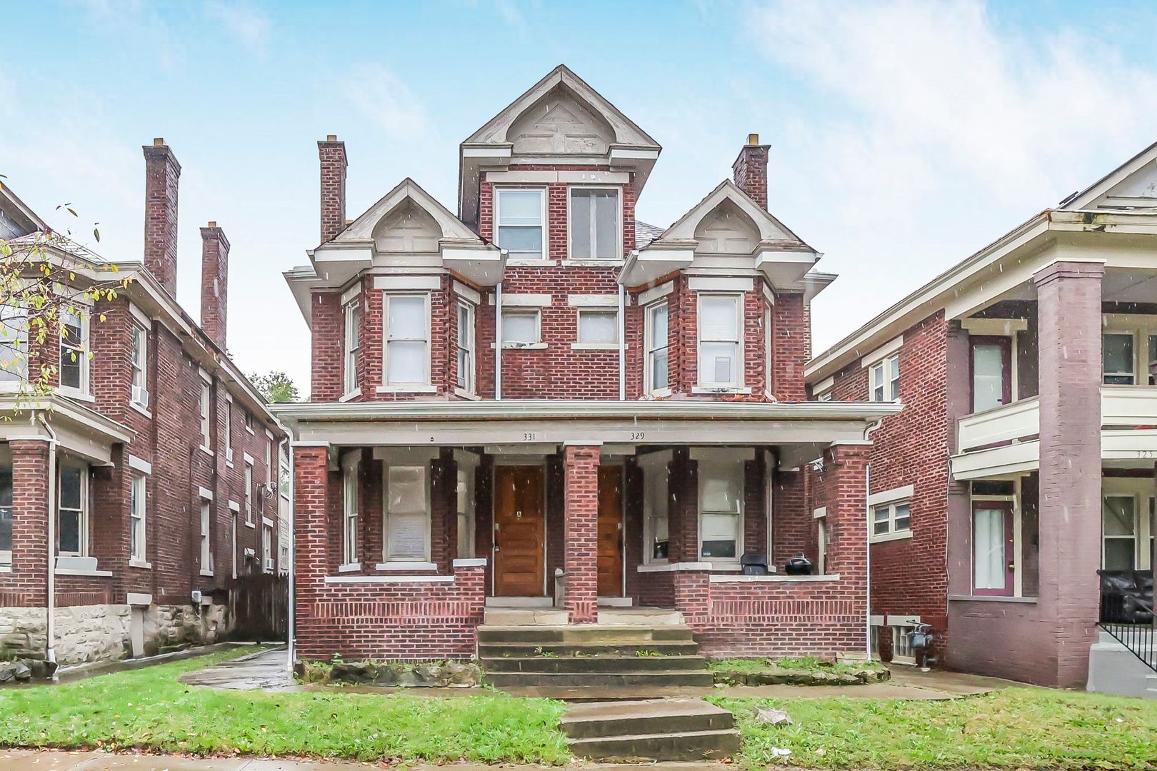 Columbus Apartment: 329-331 Chittenden Ave