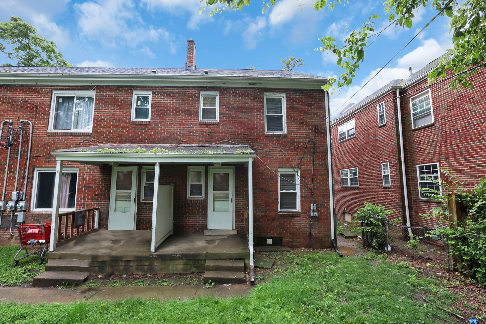 Columbus Apartment: 47-53 S Burgess Ave