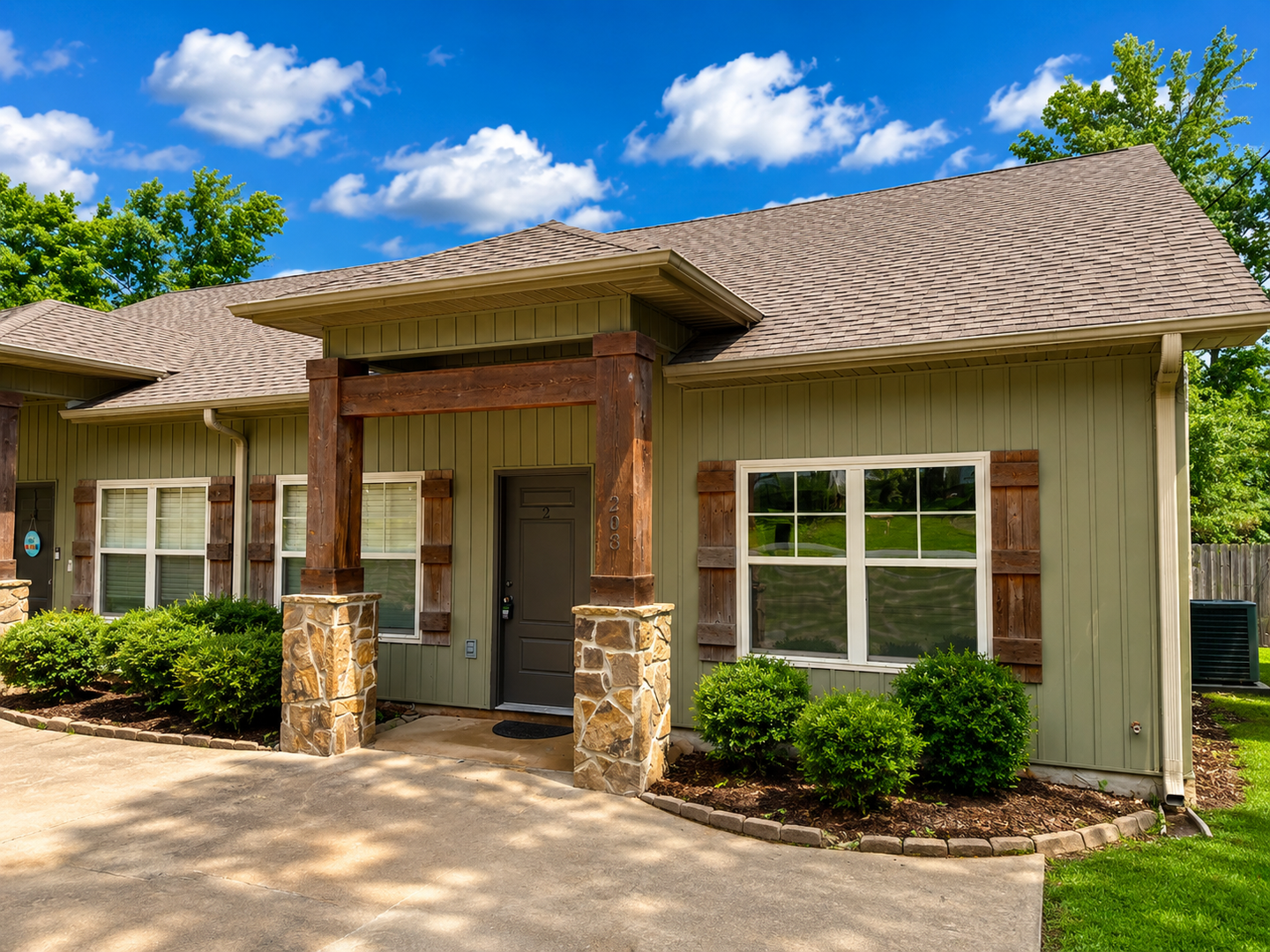 Bryant Multiplex: 208 Ethel Drive - 2