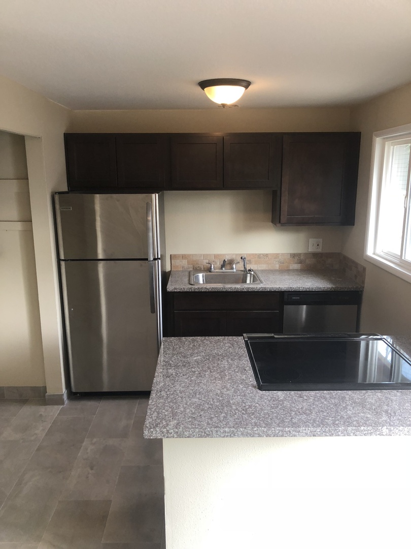 Vancouver Apartment: 3016 Falk Rd.