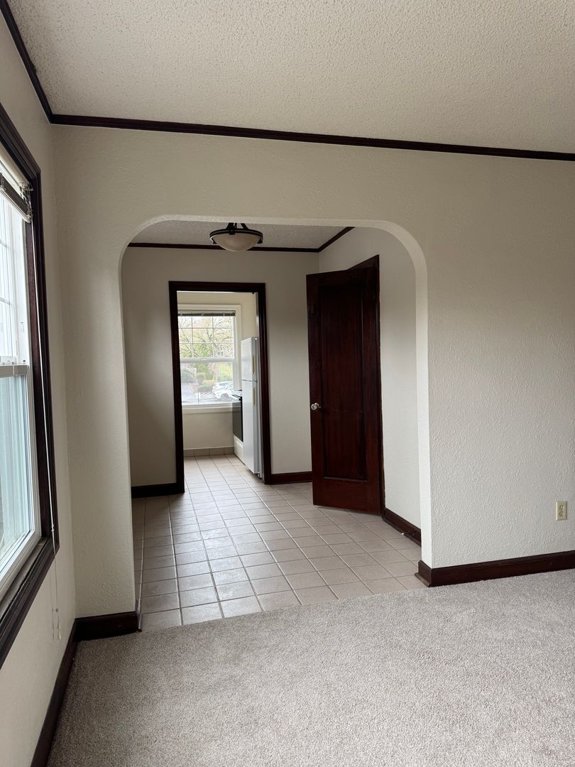 Vancouver Apartment: 105 W 29th Street