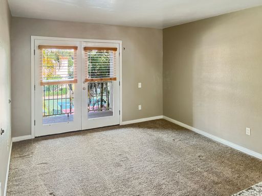 Upstairs two bedroom/ 1 bathroom – photo 1
