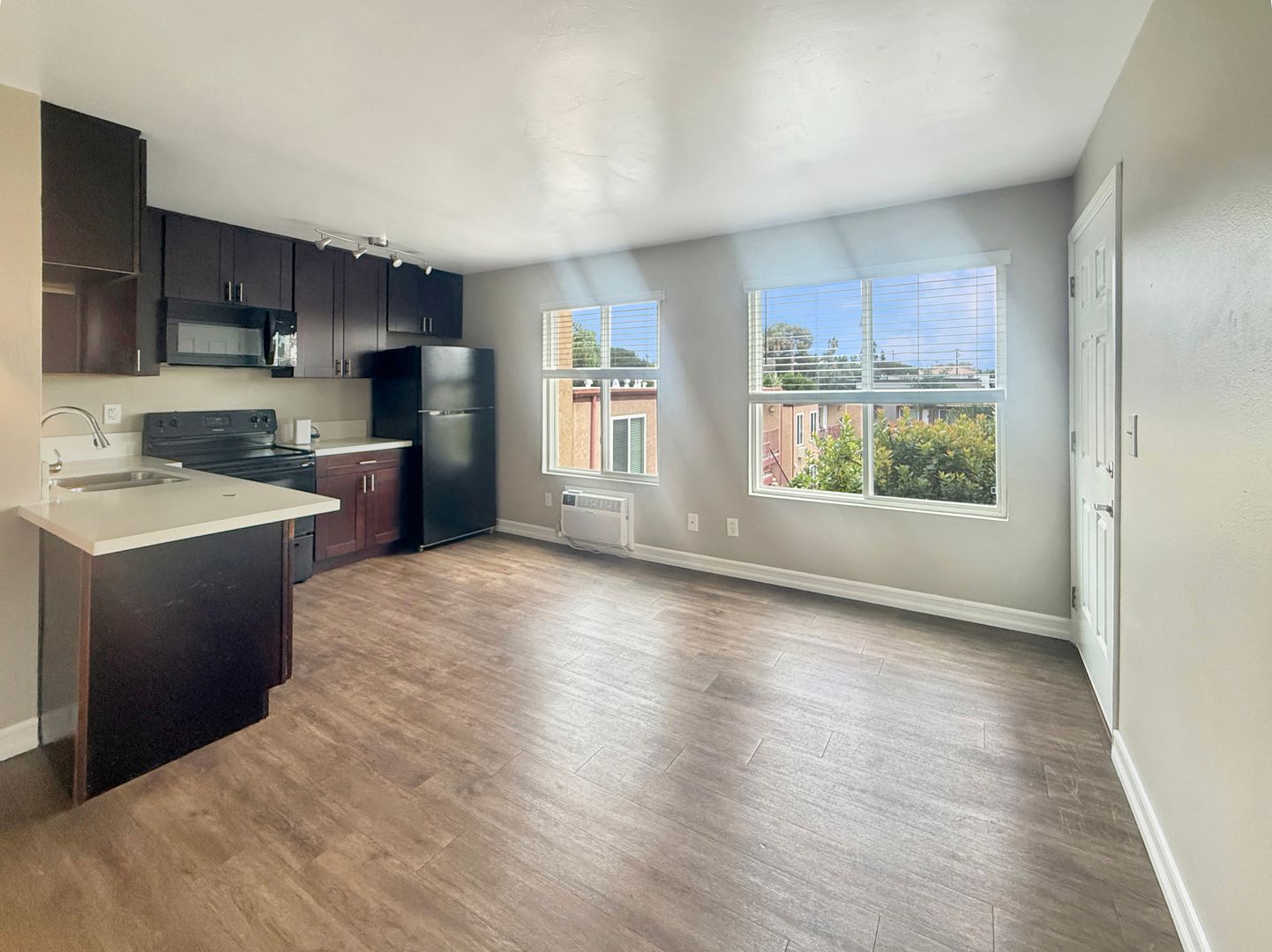 La Mesa Apartment: 6985 Waite Dr