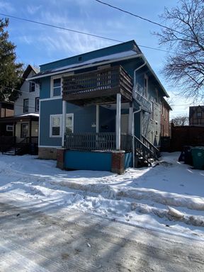 2 bedroom 1 bath in Niagara Falls