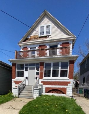 3 bedroom 1 bath Upper in South Buffalo – photo 1