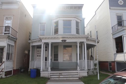 Spacious 2-Bedroom Apartment with Off-Street Parking in Troy! – photo 1