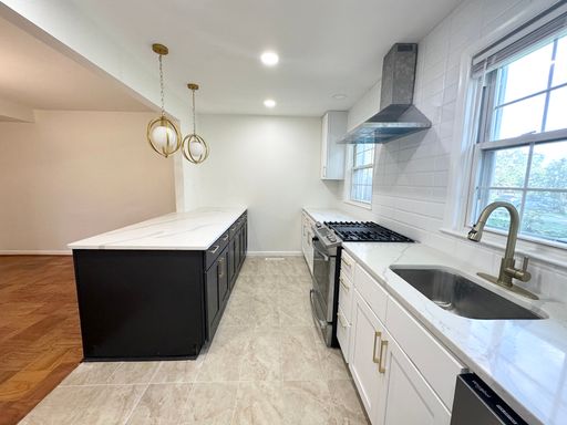 3 Bedroom Townhome – 110 E. Melrose Ave, Baltimore, MD 21212
