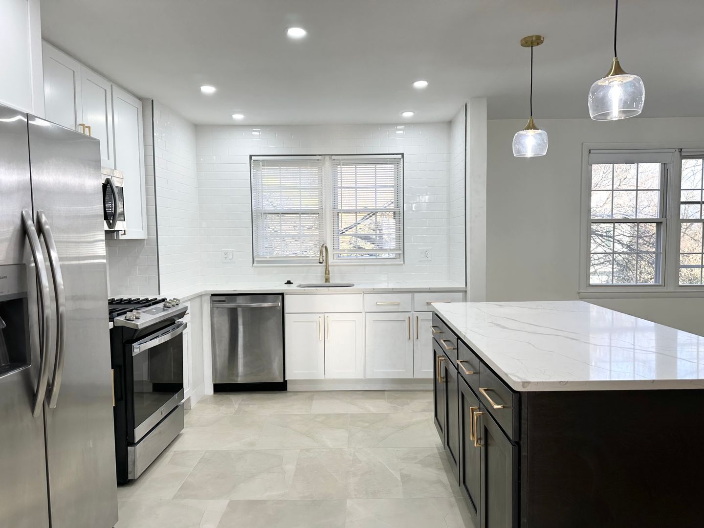 Baltimore Apartment: 100 E. Melrose Ave