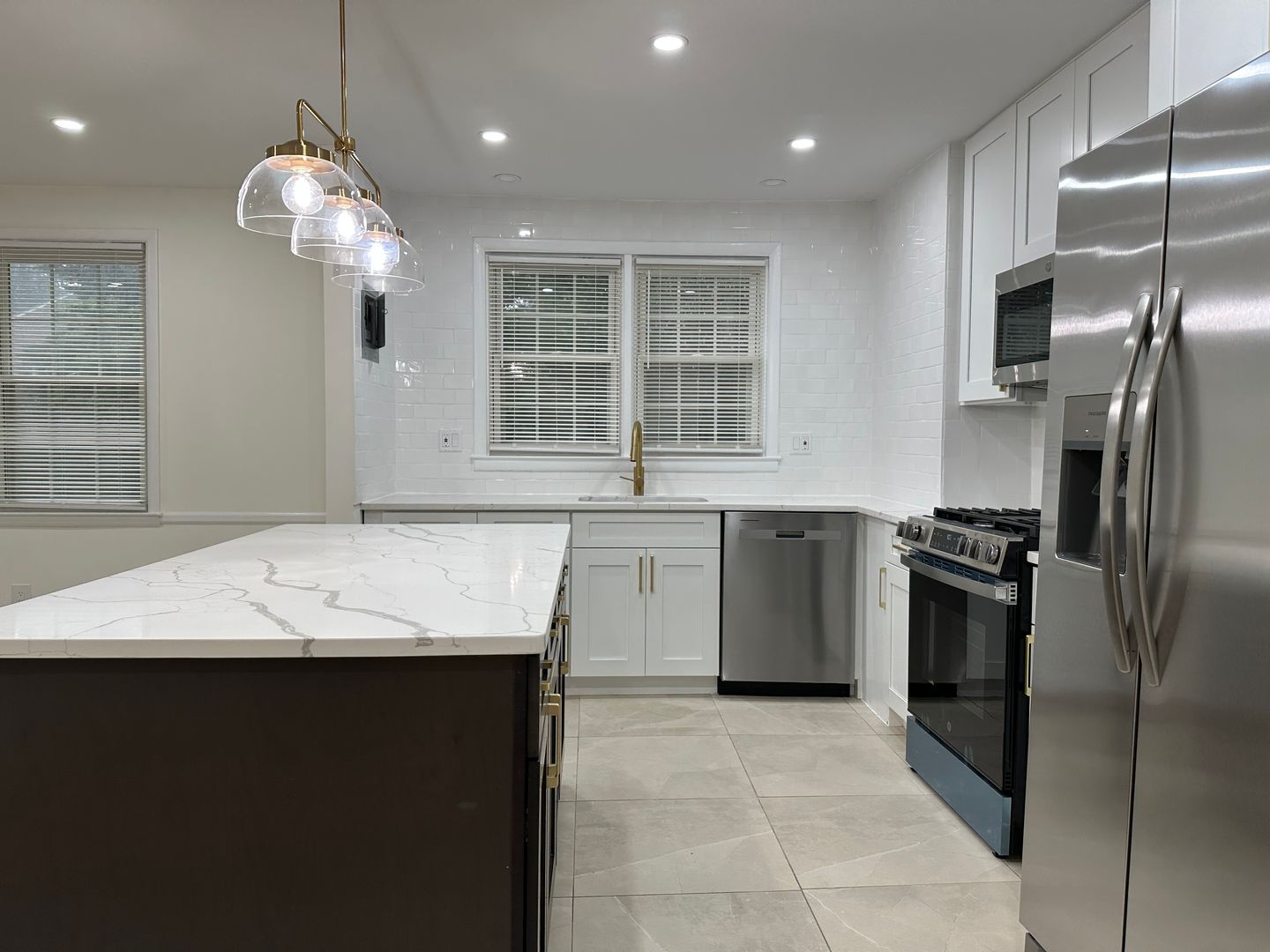 Baltimore Apartment: 100 E. Melrose Ave